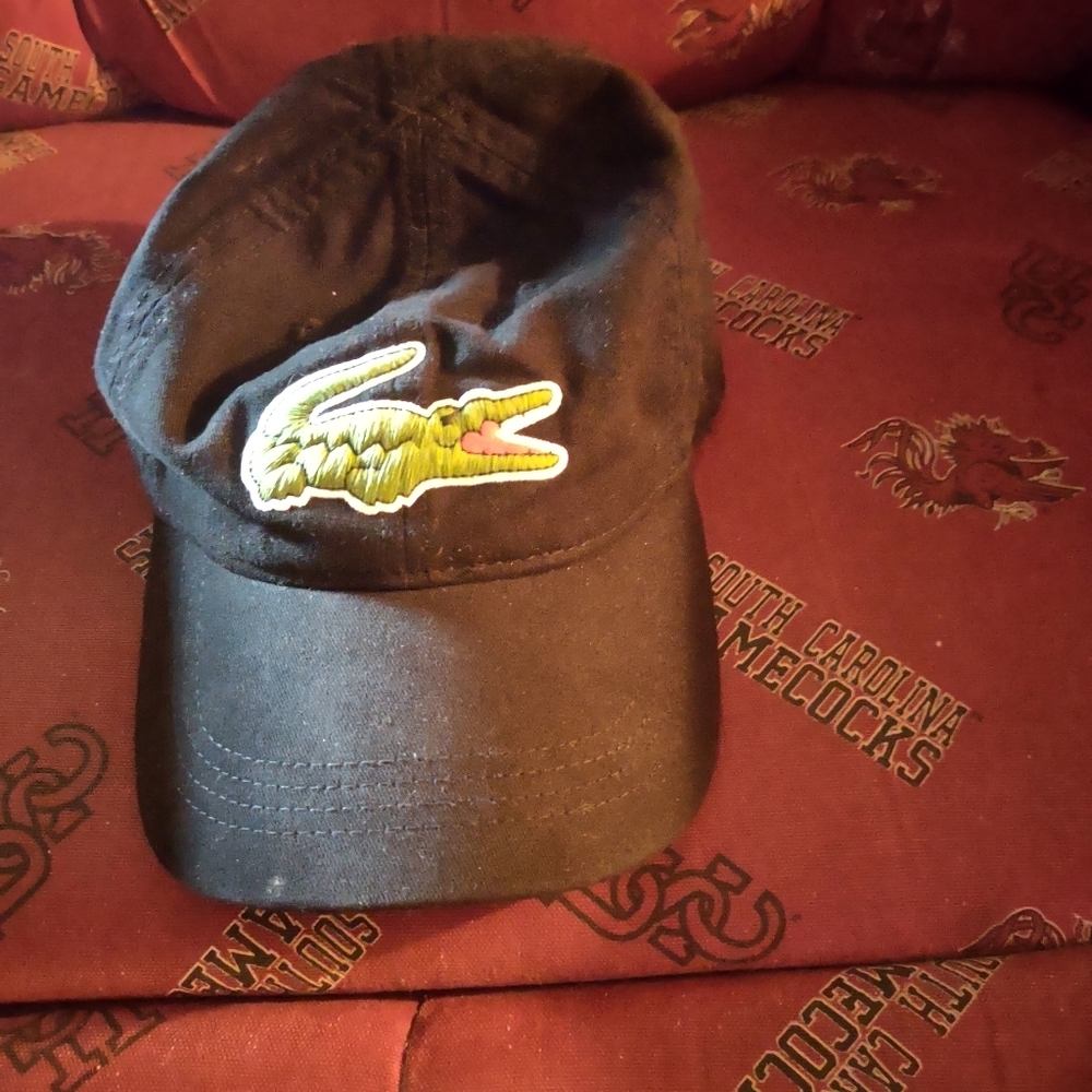 Lacoste hat
